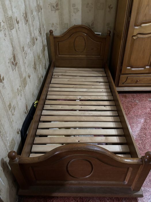 Продам шкаф и кровать