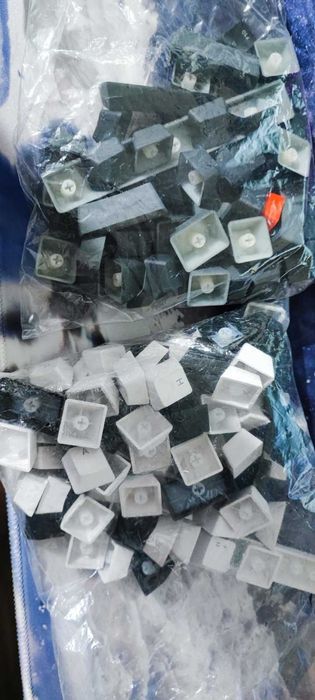 Прадоват се капове за клавиатура Ducky и Keychrone 60%75%100%