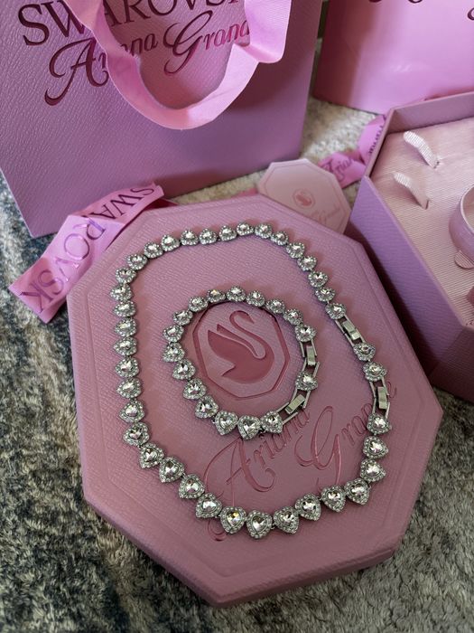 Colier Swarovski Ariana Grande nou