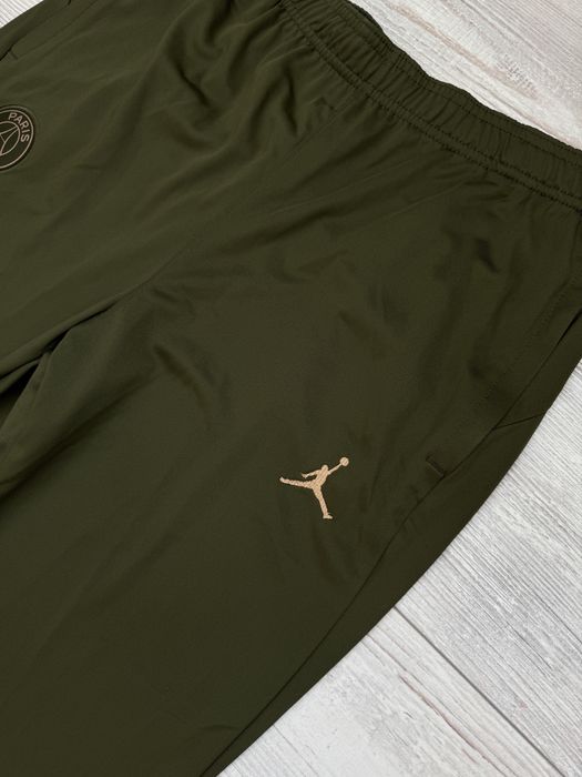 Мъжко! Чисто нов оригиналeн анцуг Jordan x Paris-Saint Germain slim