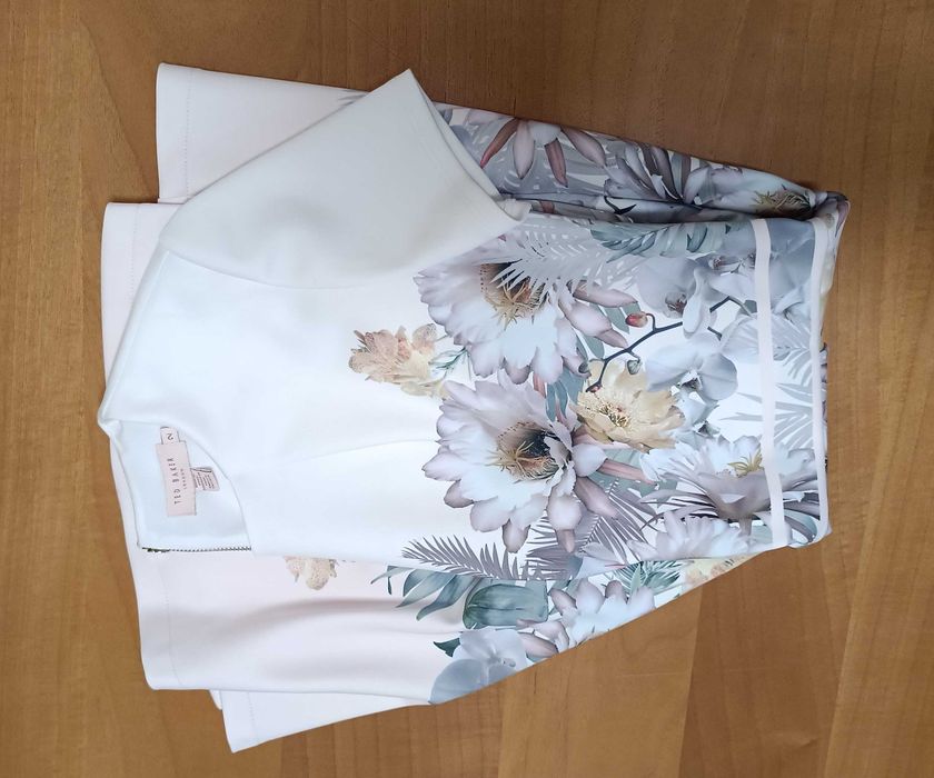 Ted Baker-Като Нова