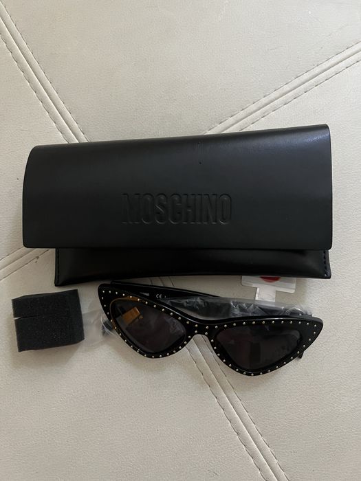 Слънчеви очила Moschino