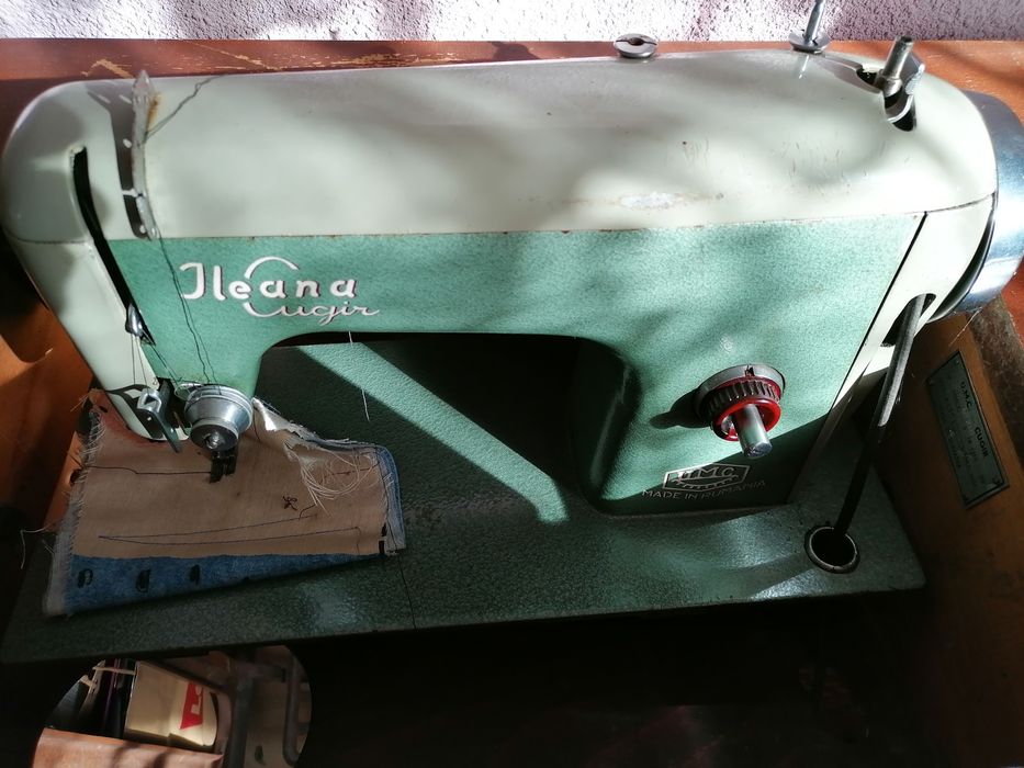 Masina de cusut Ileana Cugir 1962