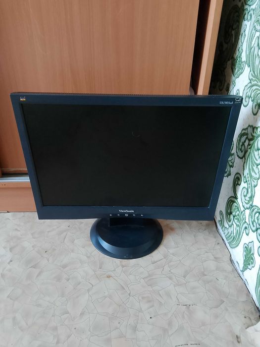 Монитор для клмпьютера