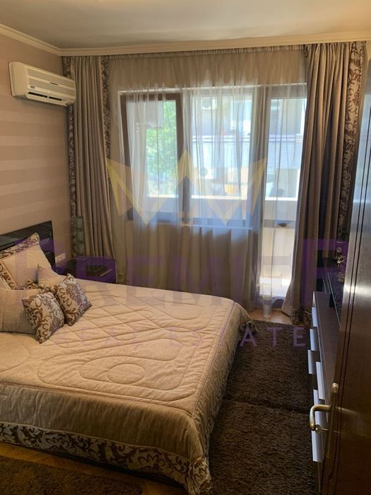 Продава се Многостаен апартамент в Бургас, Център - 140 кв.м за 2286 €/кв.м - Снимка #5