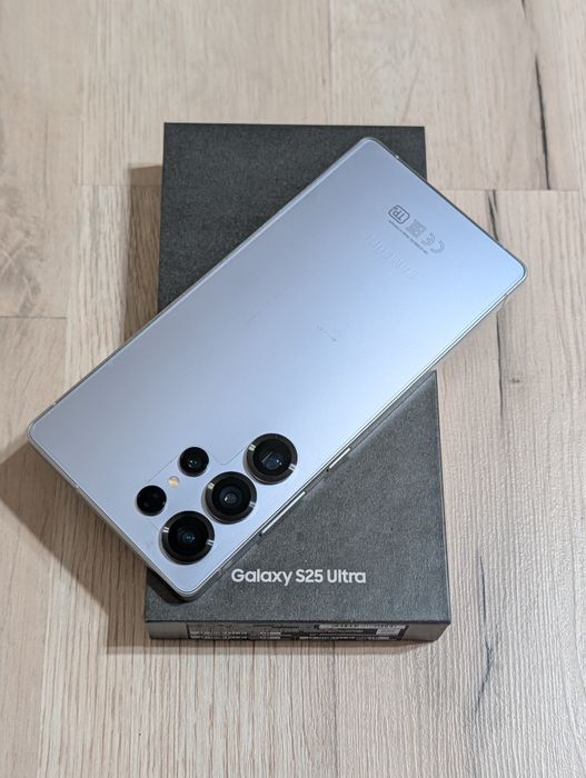 Samsung S25 Ultra 256 gb Ram 12 5G EAC