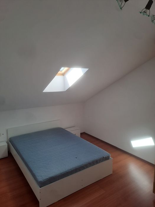 Închiriez apartament 3 camere