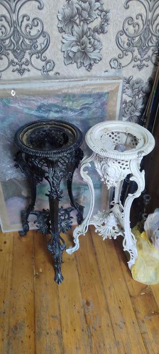 Кованные подставки для цветов