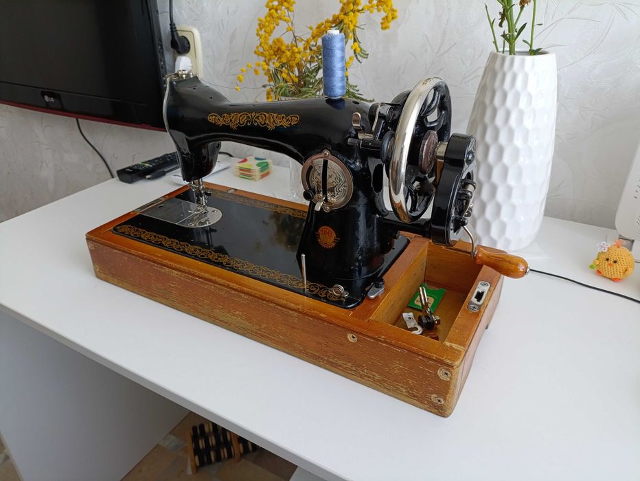 Швейная машина ручная