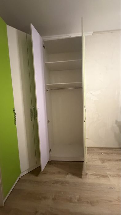 Шкаф угловой срочно