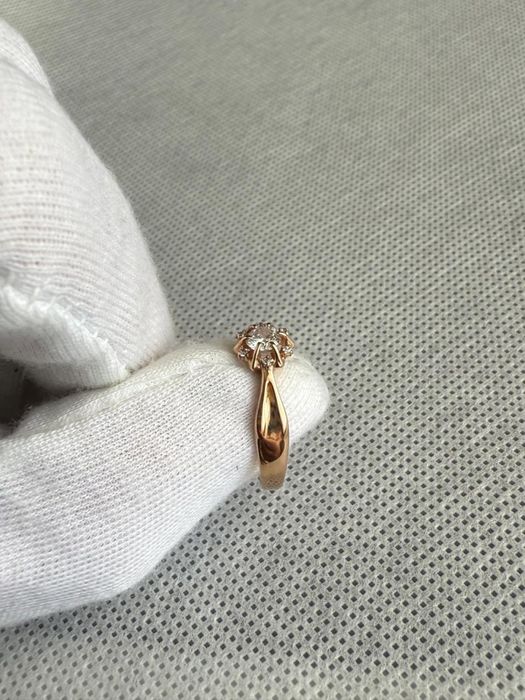 Кольцо золотое женское