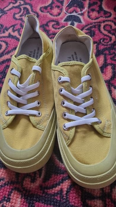 кроссовки лентие