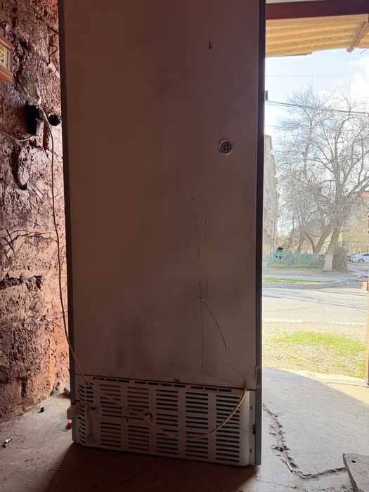 Большой холодильник бош BOSCH