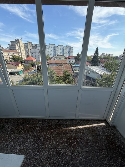 Apartament cu o camera ,bloc izolat - Calea Sagului -Direct Proprietar