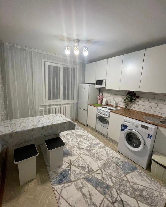 Сдается 1.5 ул Пермитина 15/1