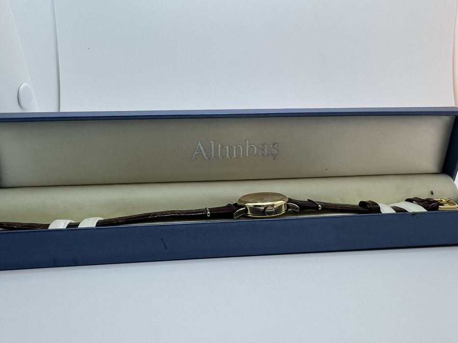 Златен часовник Seiko