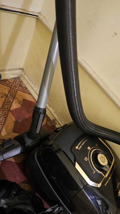 Продам пылесос Bosch