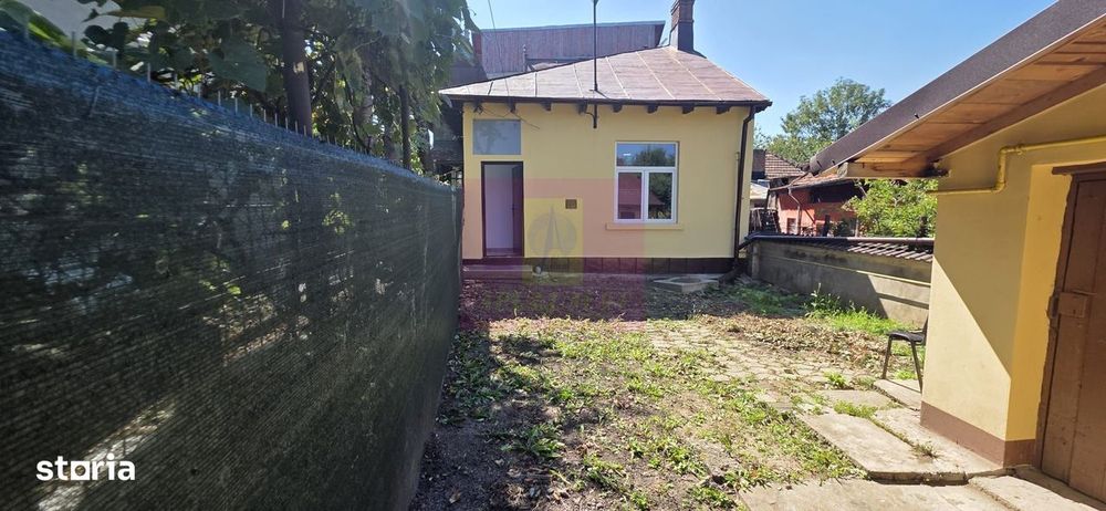 Casa cu 2 camere de vanzare in Campina