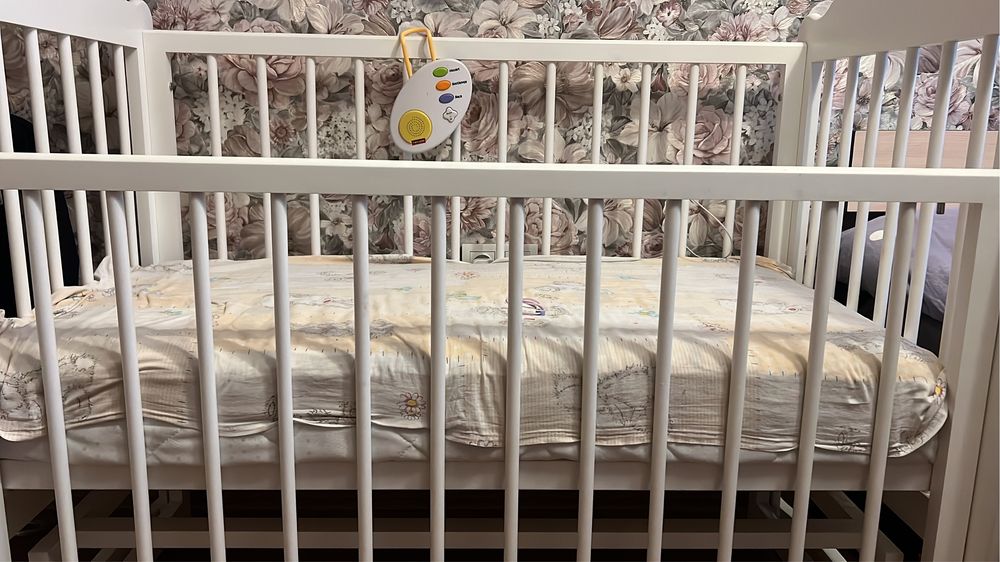 Продам кроватку манеж.