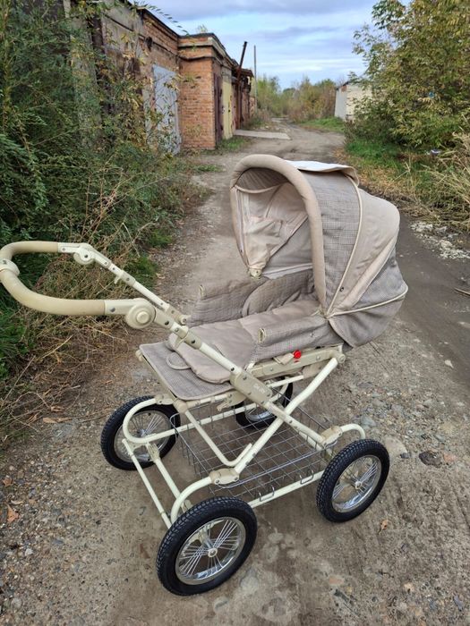 Продам детскую коляску
