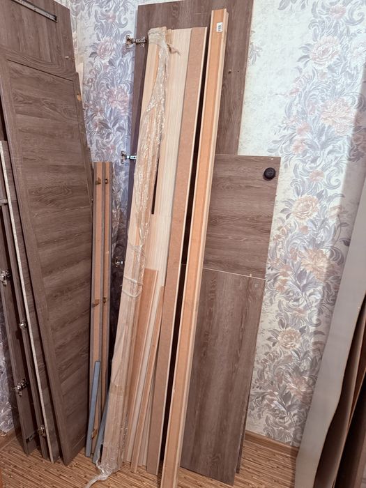 Продаю межкомнатый дверь новый