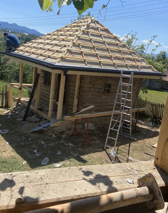 Acoperisuri noi reparatii acoperis tigla metalica tigla ceramica dulgherie mansardari