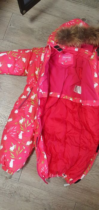 Продам комбинезон для девочки