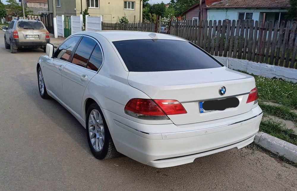BMW Seria 7 2008 — imagine 2