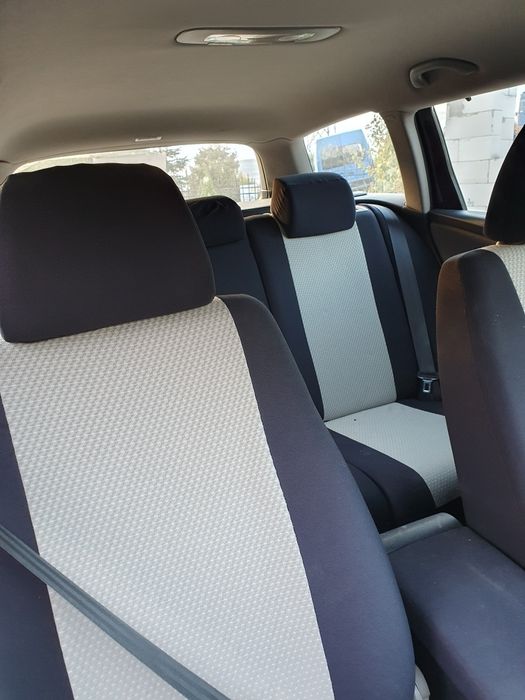 Vând Passat B6 2.0 TDI 170 CP