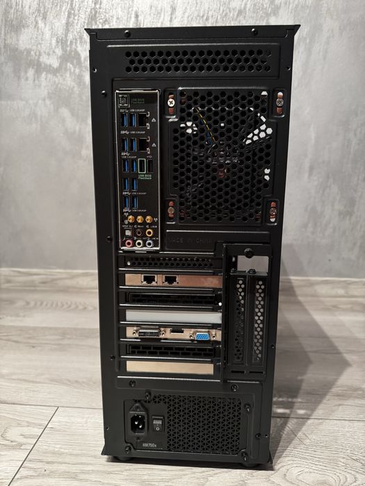 Sistem Unraid/TrueNAS/Proxmox