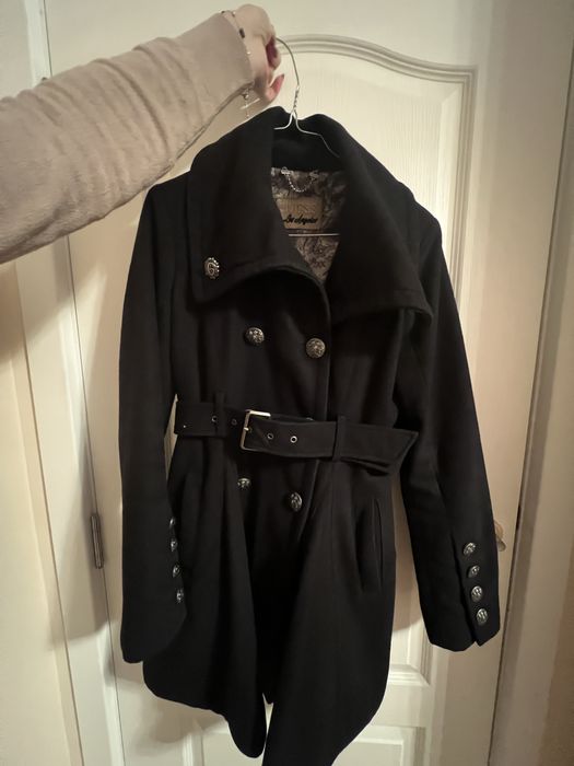 Дамско палто Guess