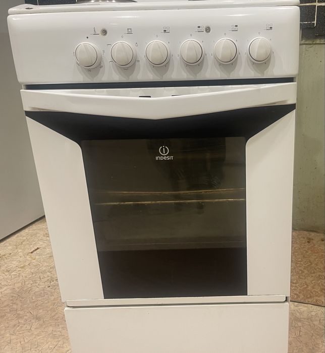 Продам электро плиту!