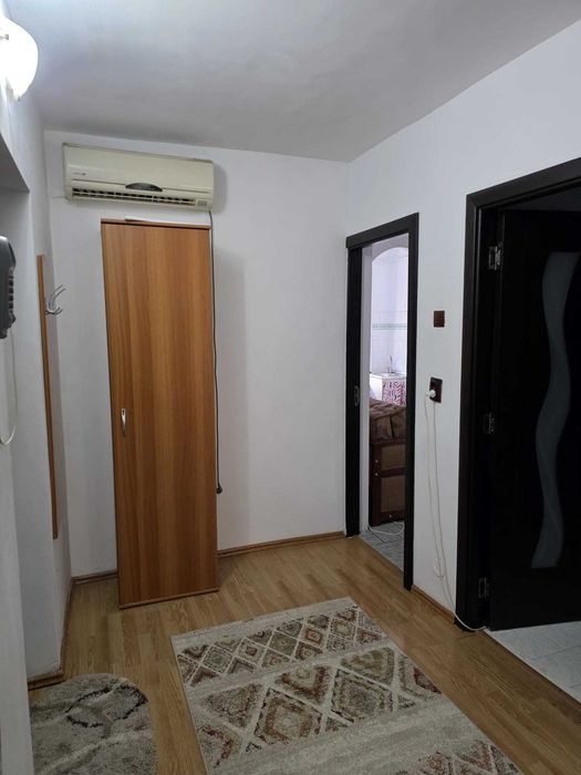 Inchiriez apartament 2 camere Nicolina - CUG
