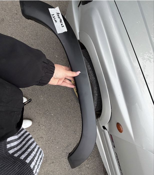 Продам передние фендера на Subaru Forester SF5