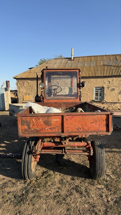 продаеться трактор т16 в селе Казталовка