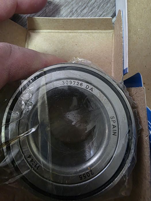 Подшипник передней ступицы