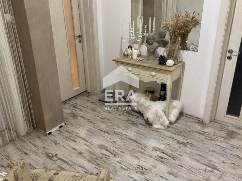 Ексклузивна триетажна обзаведена къща за продажба, район "Аспарухово",