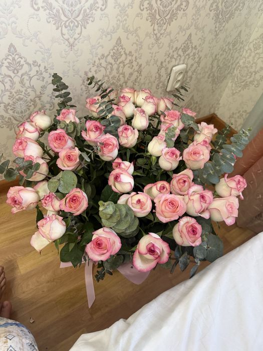 Цветы Роза Свежие корзине