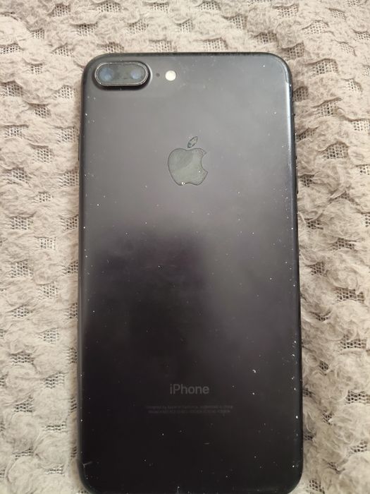 Vând iPhone 7 plus