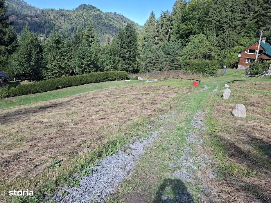 Teren intravilan la munte