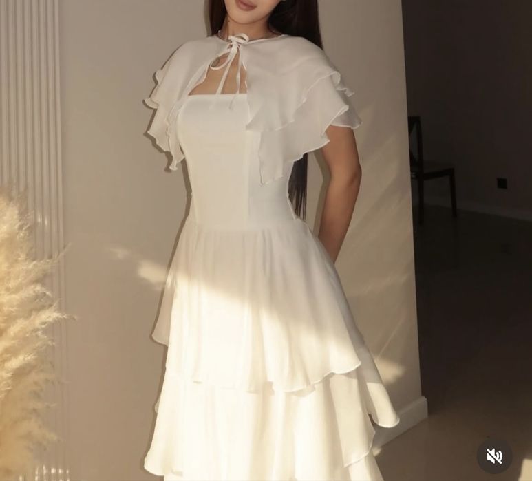 Белые платья в отличном состоянии