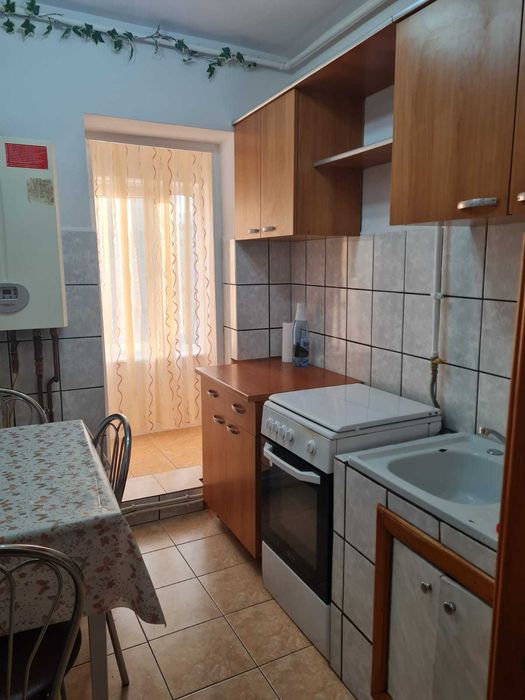 Garsonieră de închiriat (zona FLIPS)