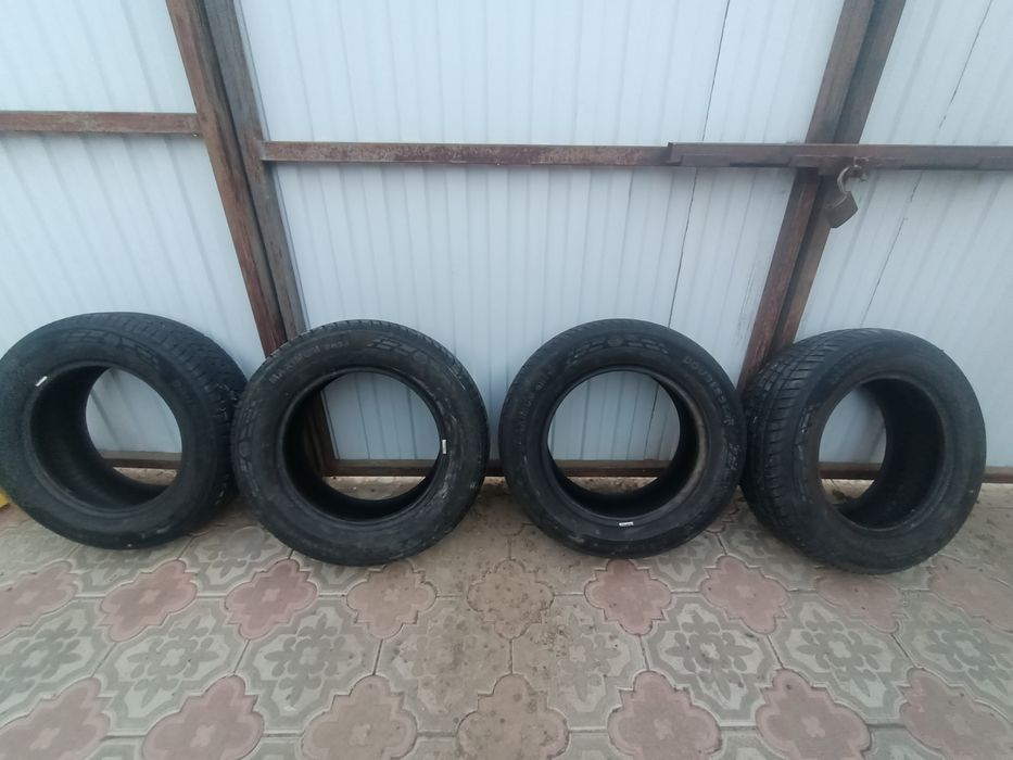 Продам комплект летних шин