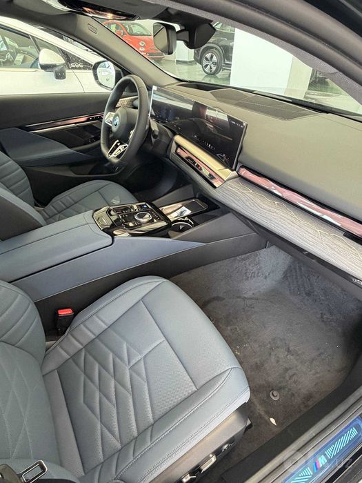 BMW I5 50L Xdrive (2026 год)