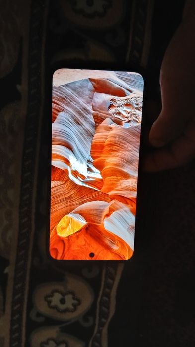 Redmi 15 sotiladi karobka dakument bor olinganiga endi 2 oy buldi