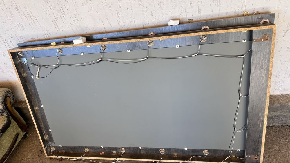 Зеркало с подсветкой