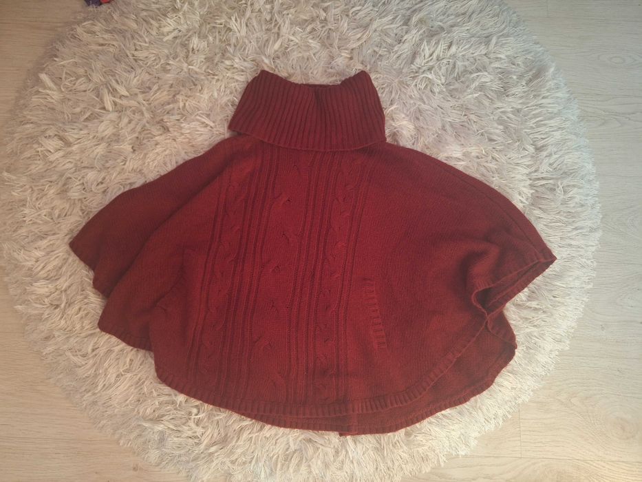 Poncho Espirit marinea M.Este nou nout! Pret 70lei.