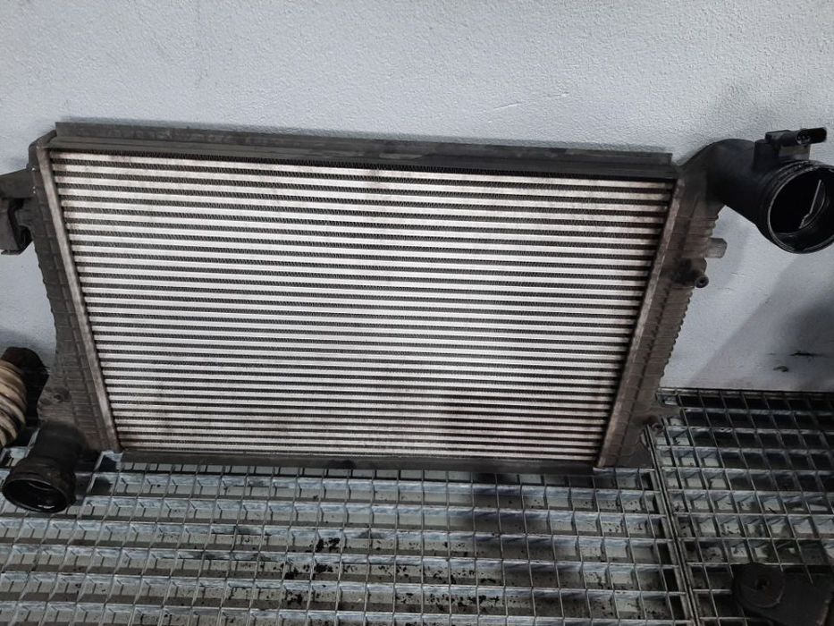 Radiator intercooler cu senzor 1.9 tdi bls skoda fabia 2 vw golf 5 golf 5 plus jetta 3 1k0145803h
