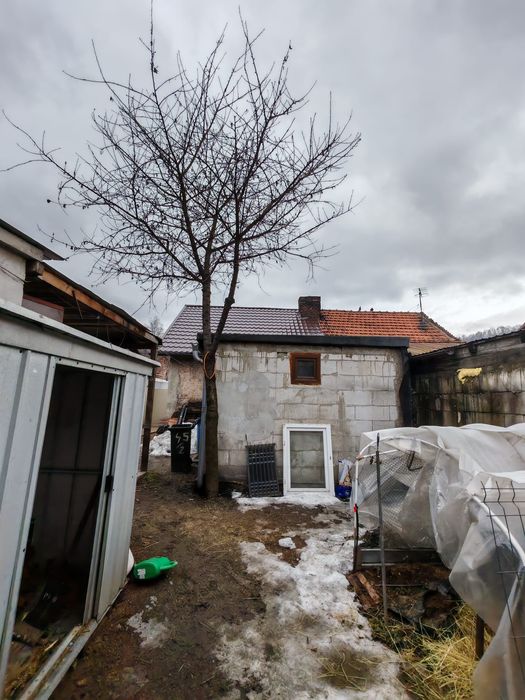 Casă de vânzare renovată recent in Petrosani, zona colonie