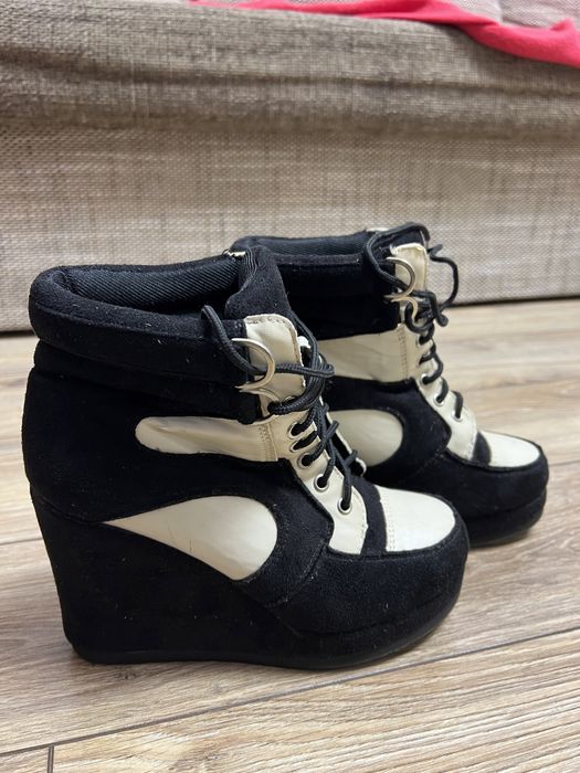 Ghete negre cu platforma